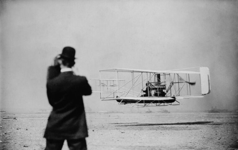 Wright Brothers’ Glider Experiments: Testing in the Wind Tunnel