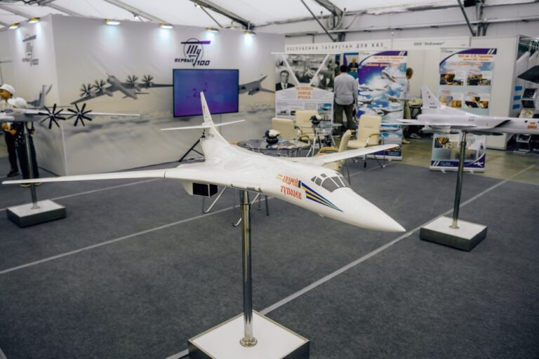 TU-160M: Russia’s Upgraded Nuclear Bomber Returns to Service