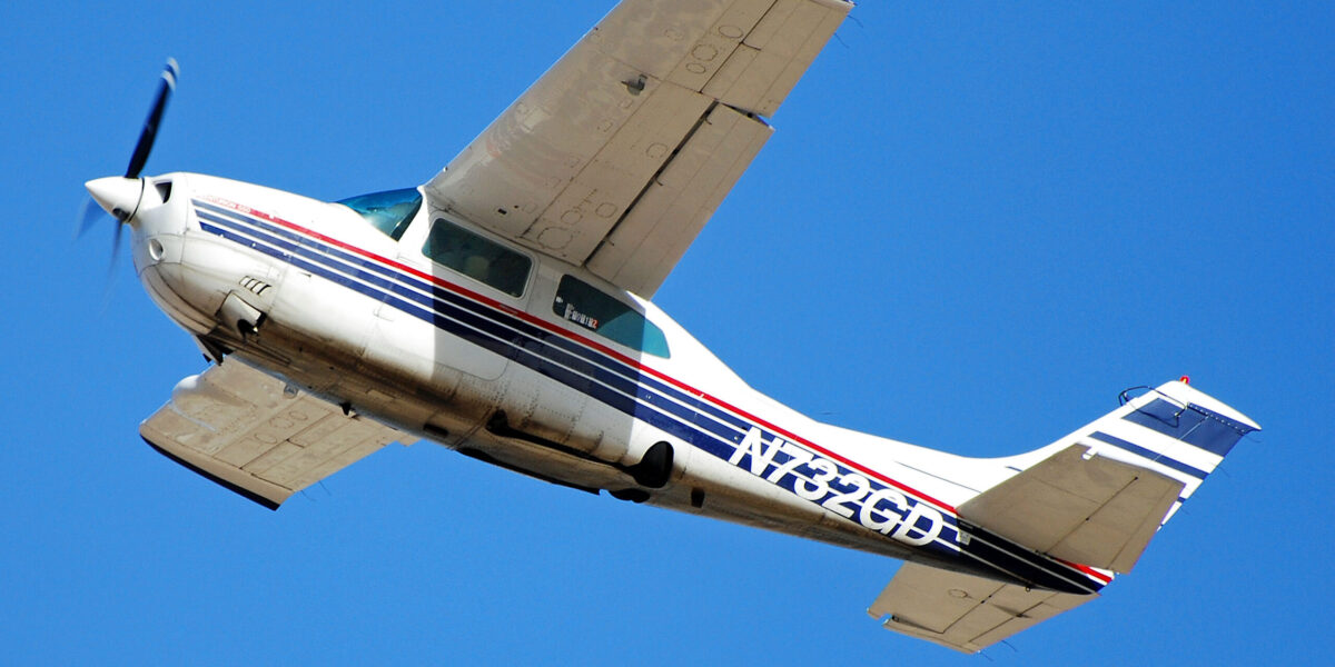 Cessna 210 Centurion: The Retractable Workhorse