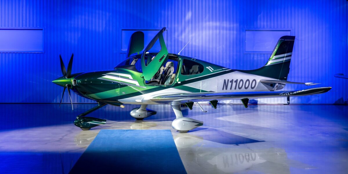 Cirrus Delivers 11,000th SR Series Aircraft: A Quarter Century of Innovation