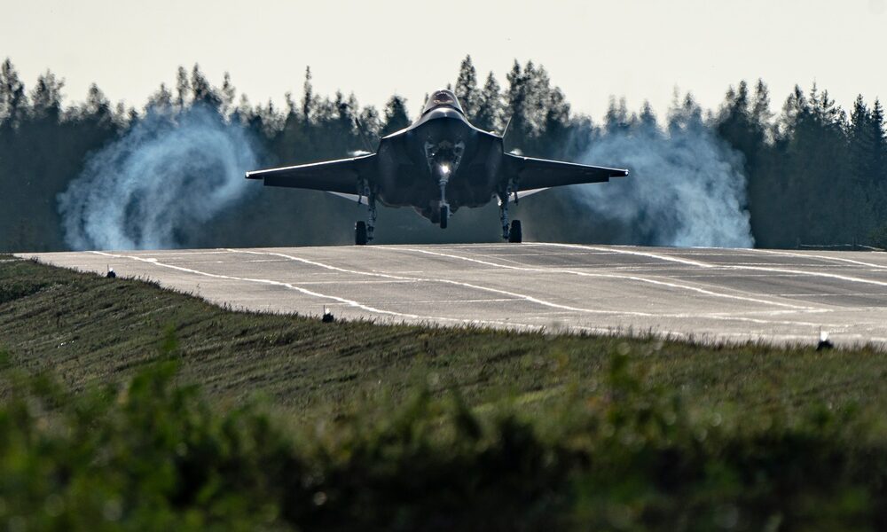 U.S. Air Force F-35A Lightning II makes historic landing on highway in Finland