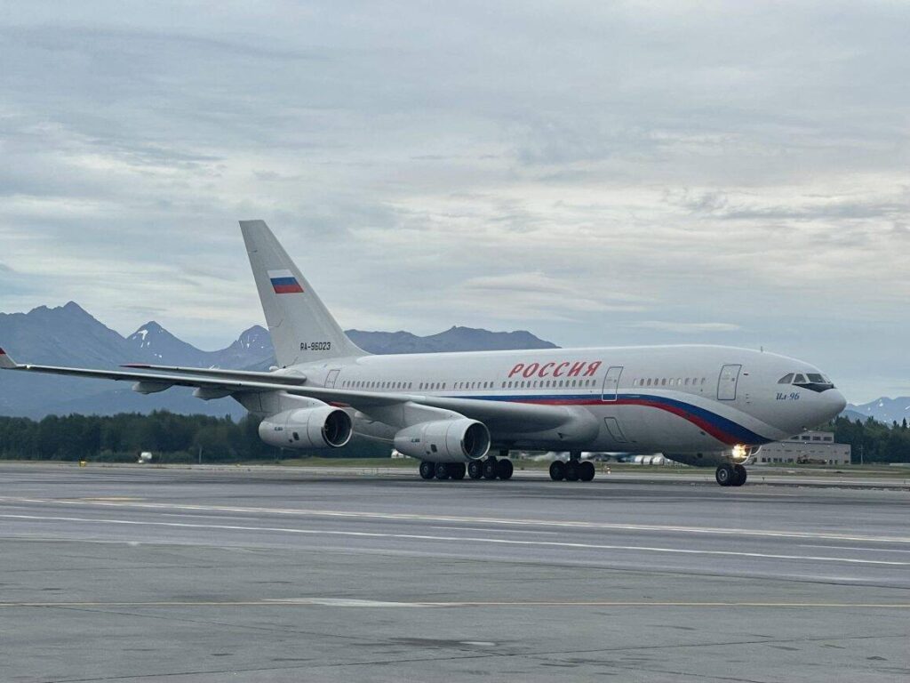Rare Russian Il-96 Touches Down in Anchorage