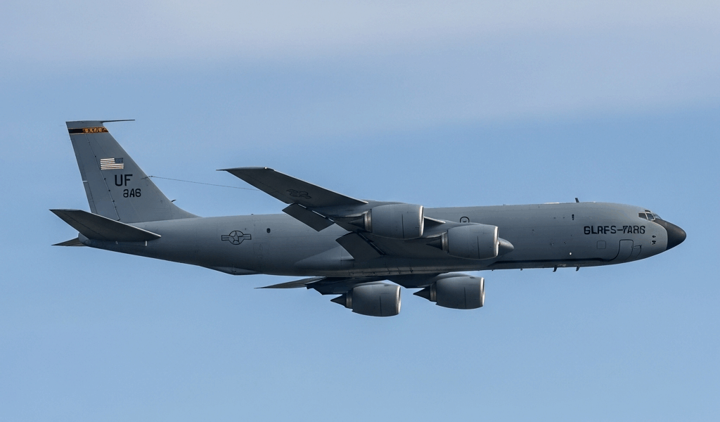 KC-135 Squawks 7700 Over Persian Gulf and Vanishes From Tracking Emergency Decla