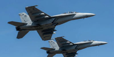Two EA-18G Growlers Collide Mid-Air at Idaho Air Show All Four Crew Eject Safely